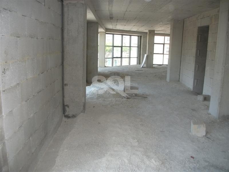 Office in Guardamangia To Rent