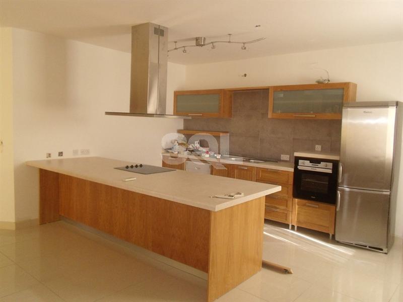 Penthouse in St. Paul's Bay To Rent