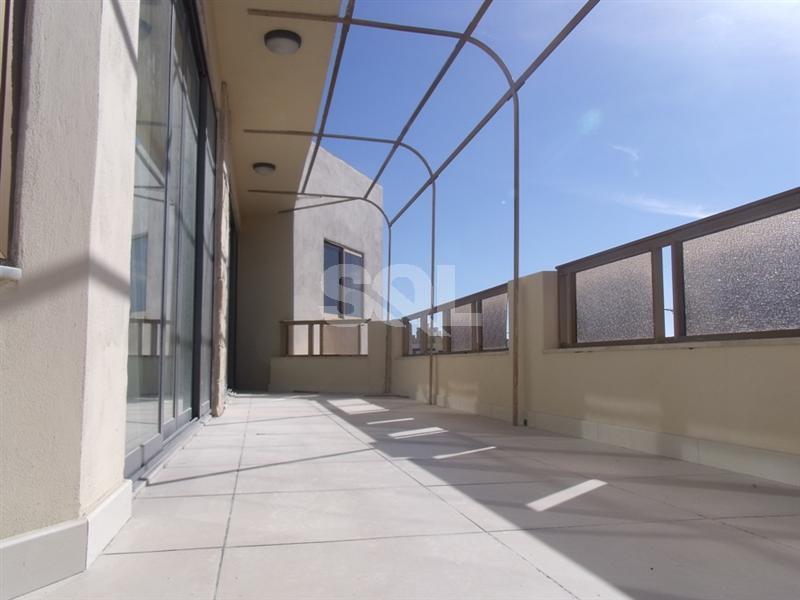 Penthouse in St. Paul's Bay To Rent