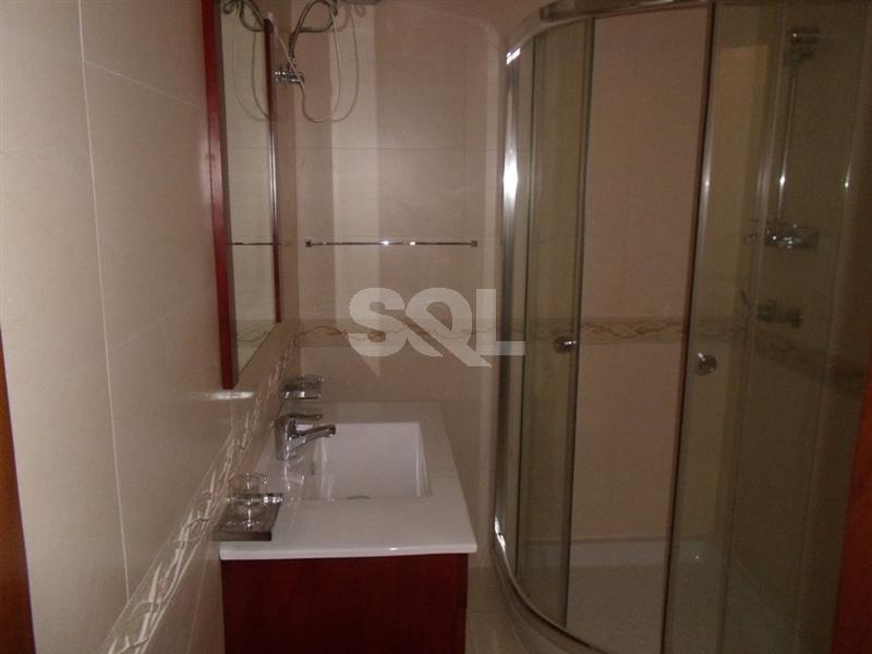 Penthouse in St. Paul's Bay To Rent