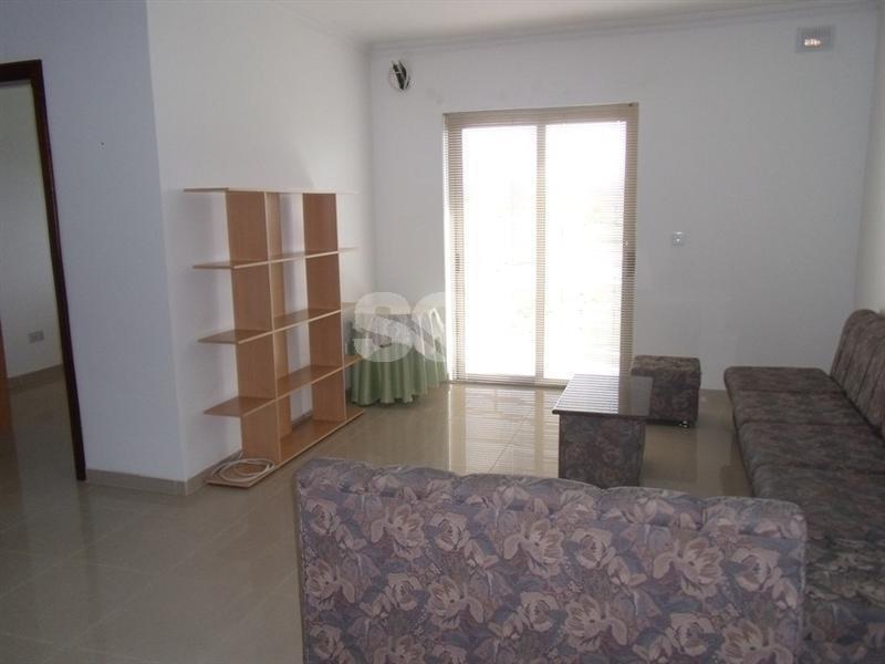 Apartment in Qawra To Rent