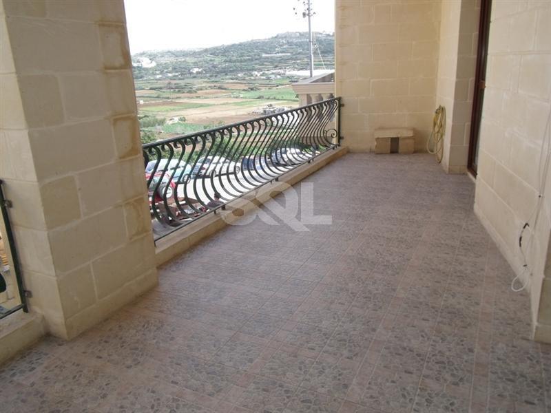 Ground Floor Maisonette in Mizieb To Rent
