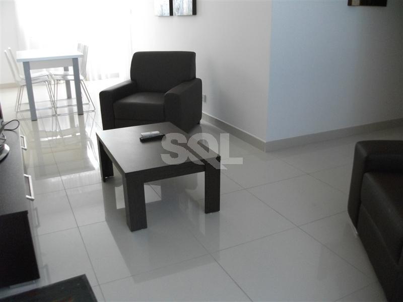 Apartment in Gzira To Rent
