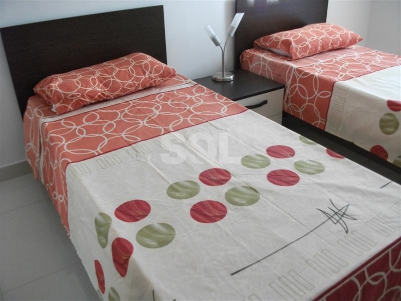 Apartment in Gzira To Rent