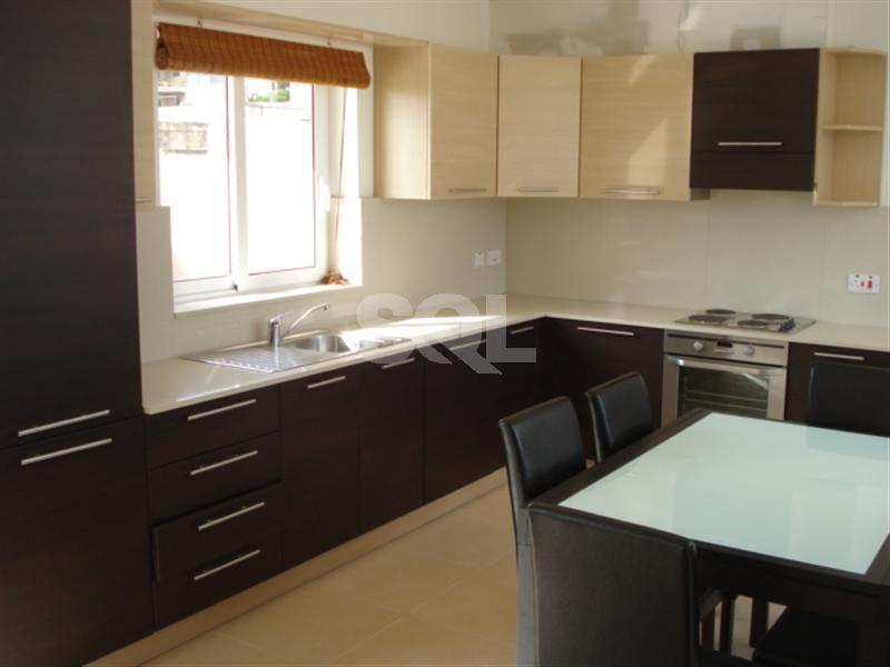 Duplex Penthouse in Gzira To Rent