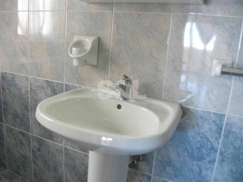 Penthouse in San Gwann To Rent