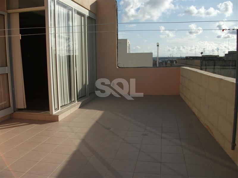 Penthouse in San Gwann To Rent