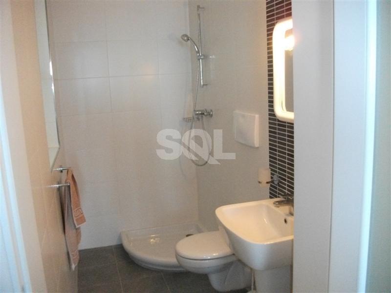 Ground Floor Maisonette in Madliena To Rent