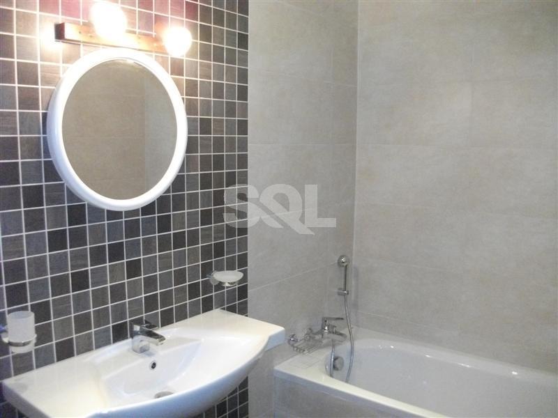 Ground Floor Maisonette in Madliena To Rent