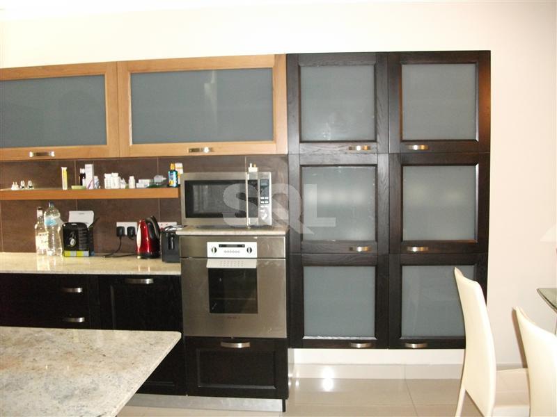 Penthouse in Sliema To Rent