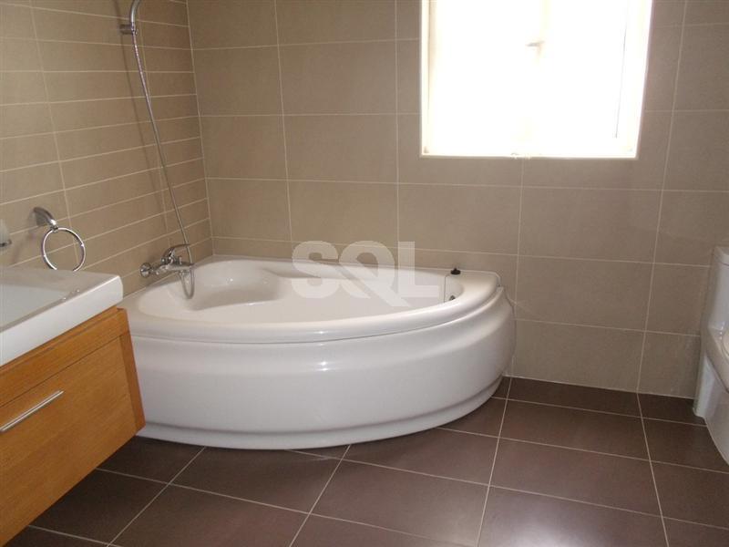 Penthouse in St. Paul's Bay To Rent