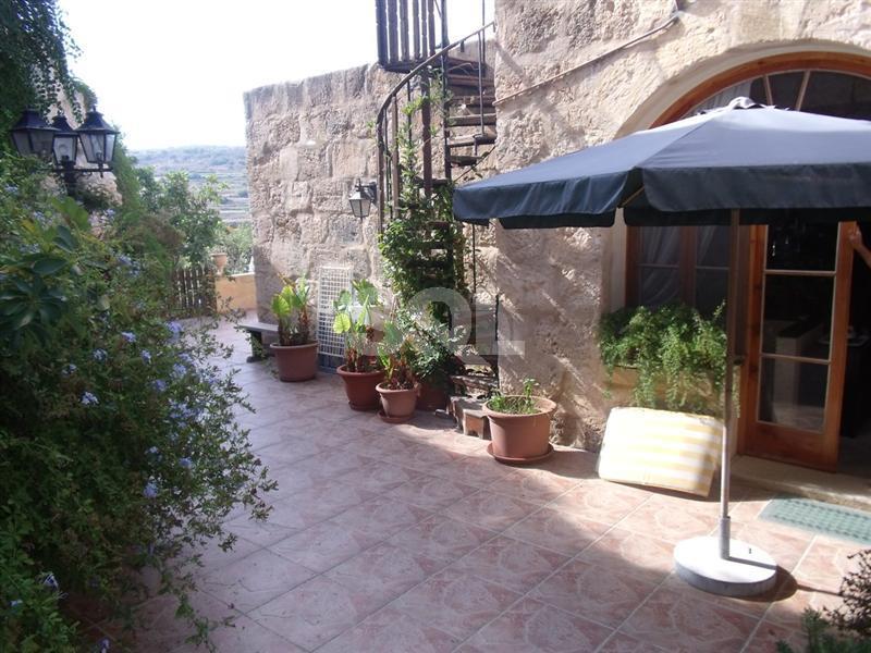 Farmhouse in St. Paul's Bay To Rent