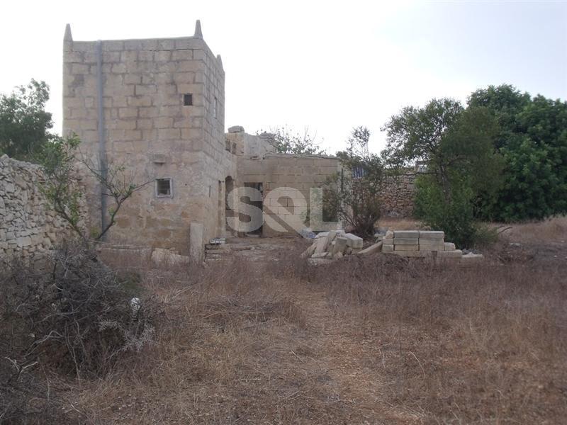 Farmhouse in Zejtun For Sale