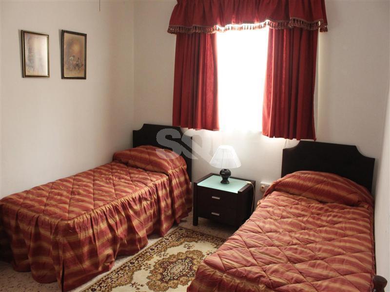 Semi-Detached Villa in Qawra To Rent