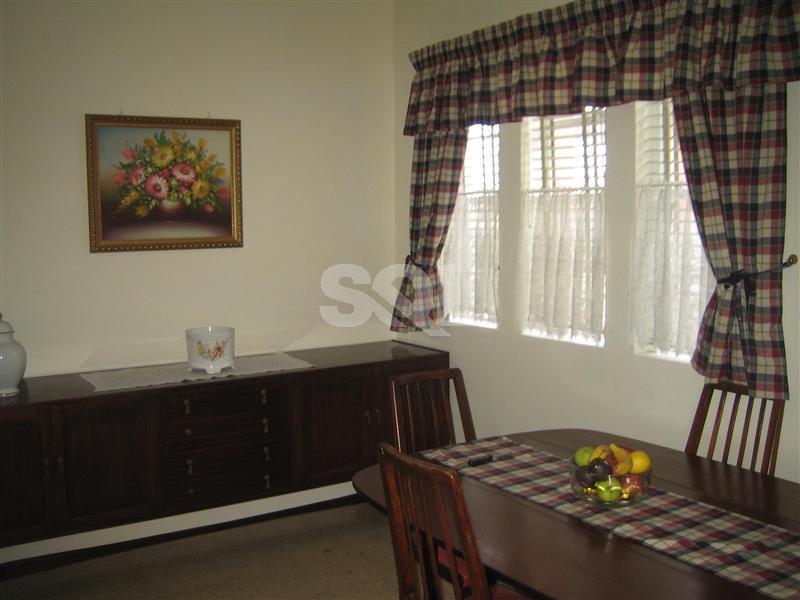 Semi-Detached Villa in Qawra To Rent