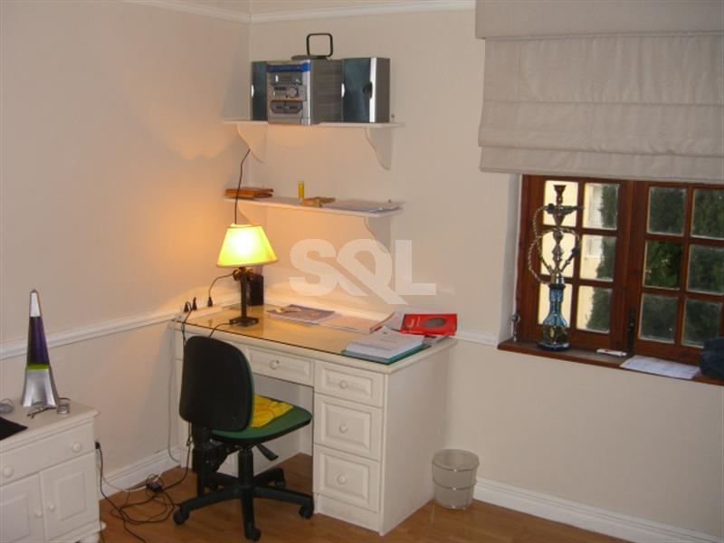 Villa in Attard To Rent