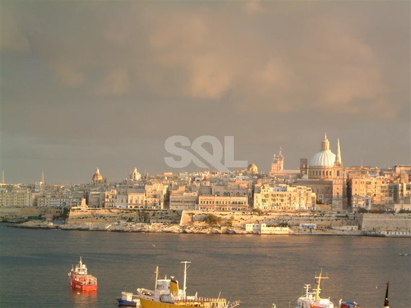 Penthouse in Sliema To Rent