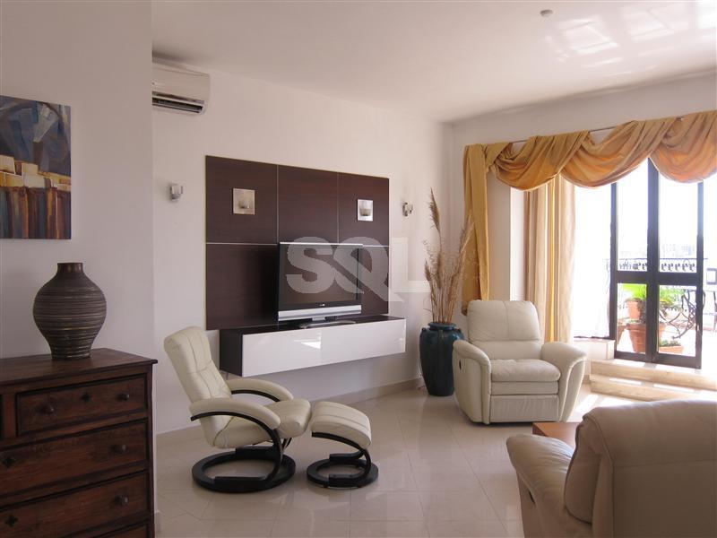 Penthouse in Sliema To Rent