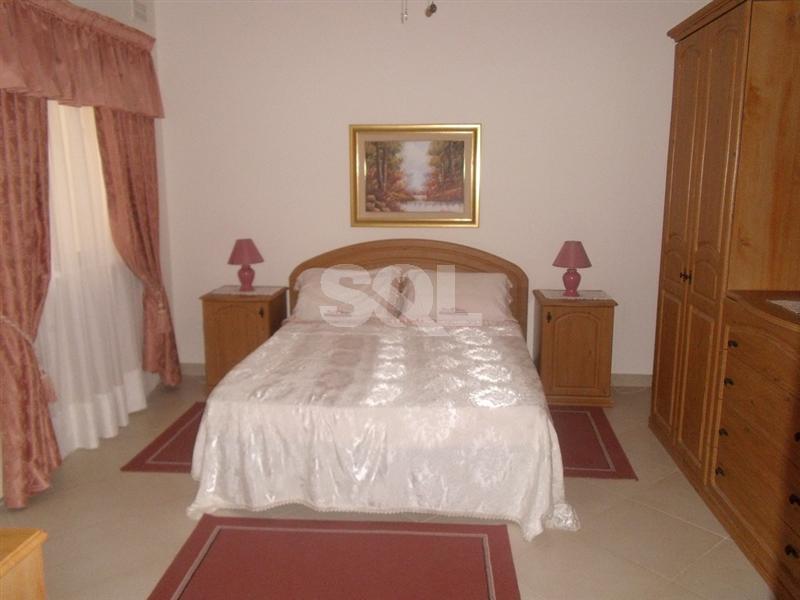 Apartment in Qawra To Rent