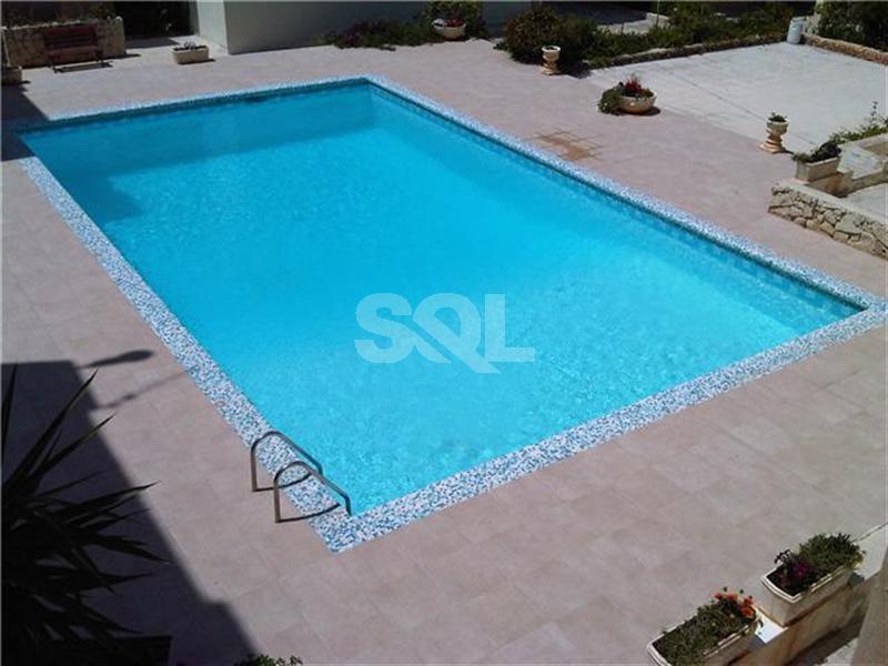 Apartment in Qawra To Rent