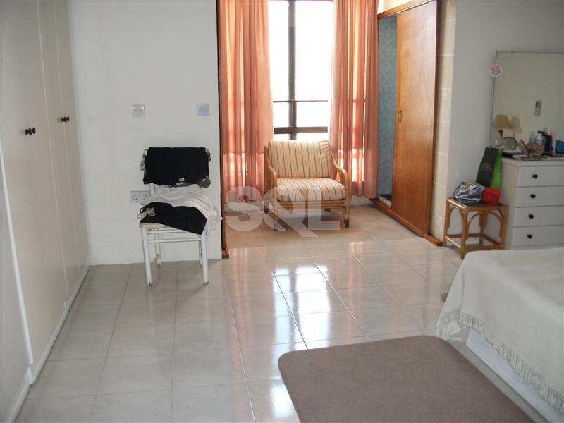 Apartment in Gzira To Rent