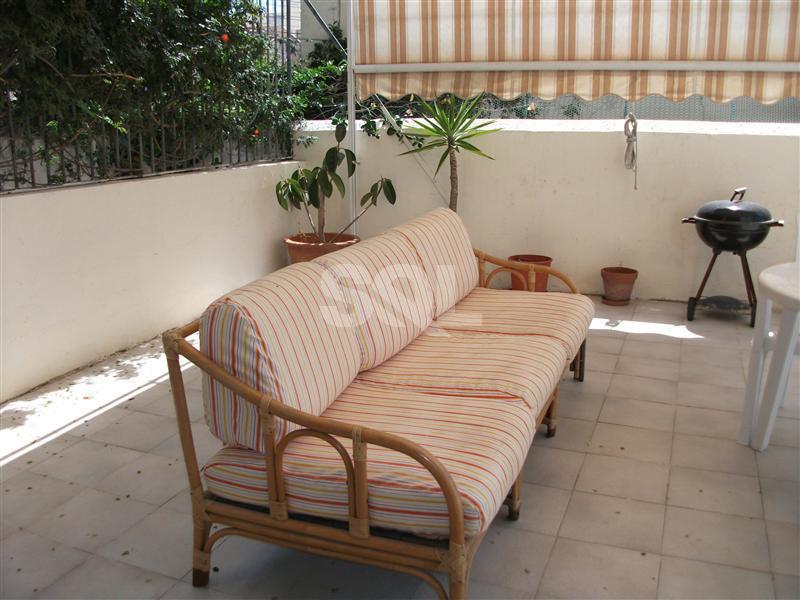 Apartment in Gzira To Rent