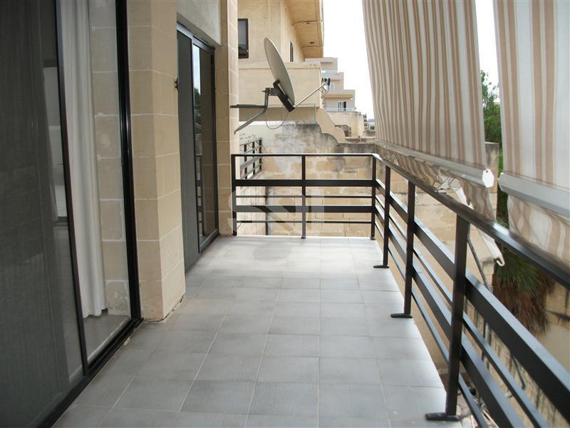 Apartment in Gzira To Rent