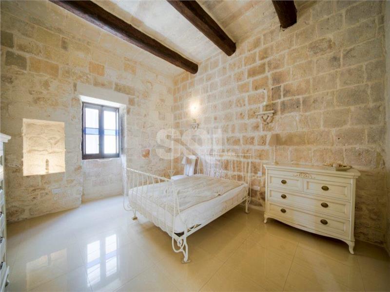House of Character in Zejtun To Rent