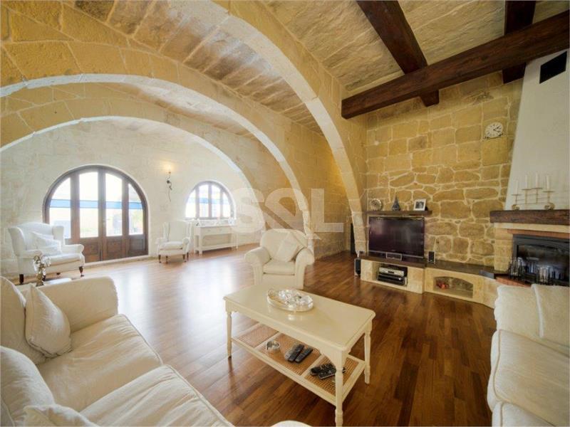 House of Character in Zejtun To Rent