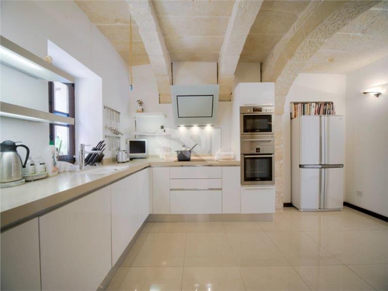 House of Character in Zejtun To Rent