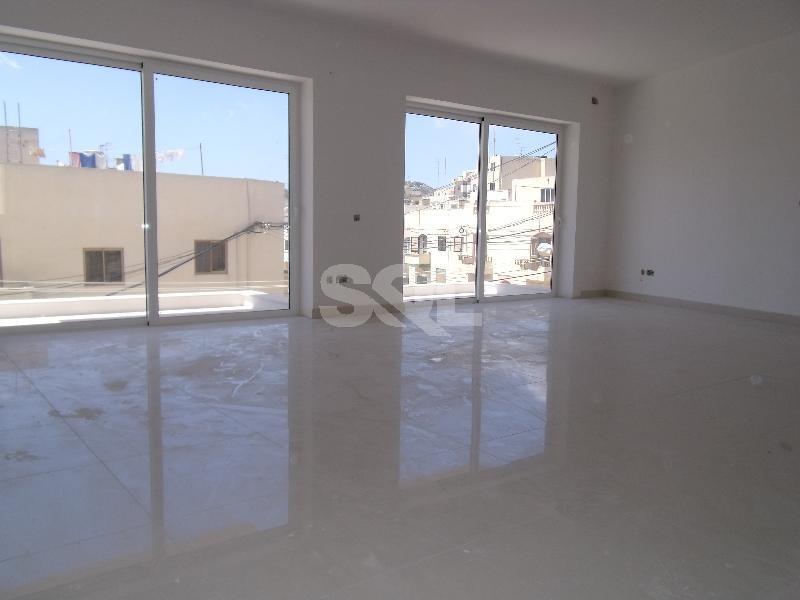 Penthouse in Bugibba To Rent