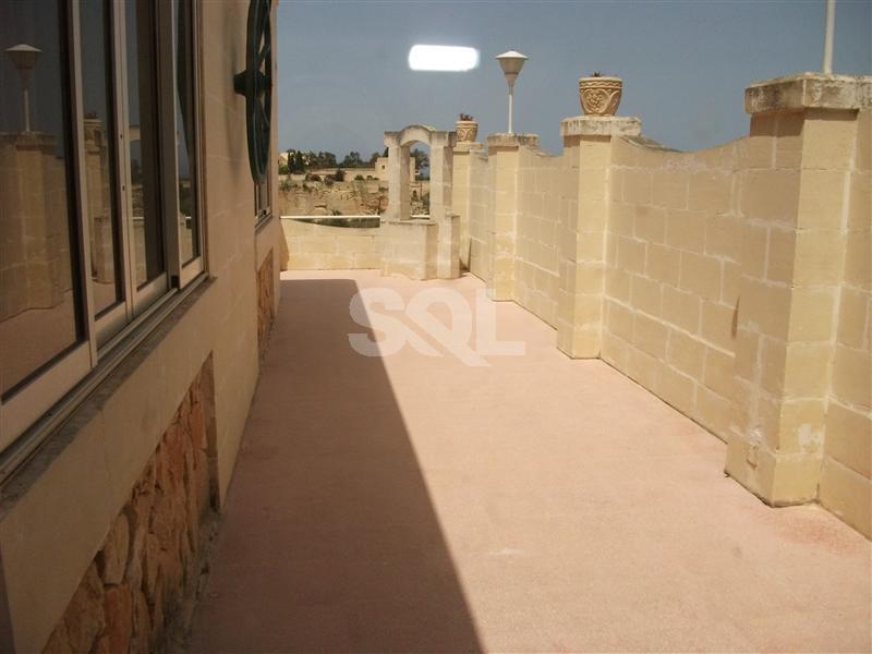 Bungalow in Madliena To Rent