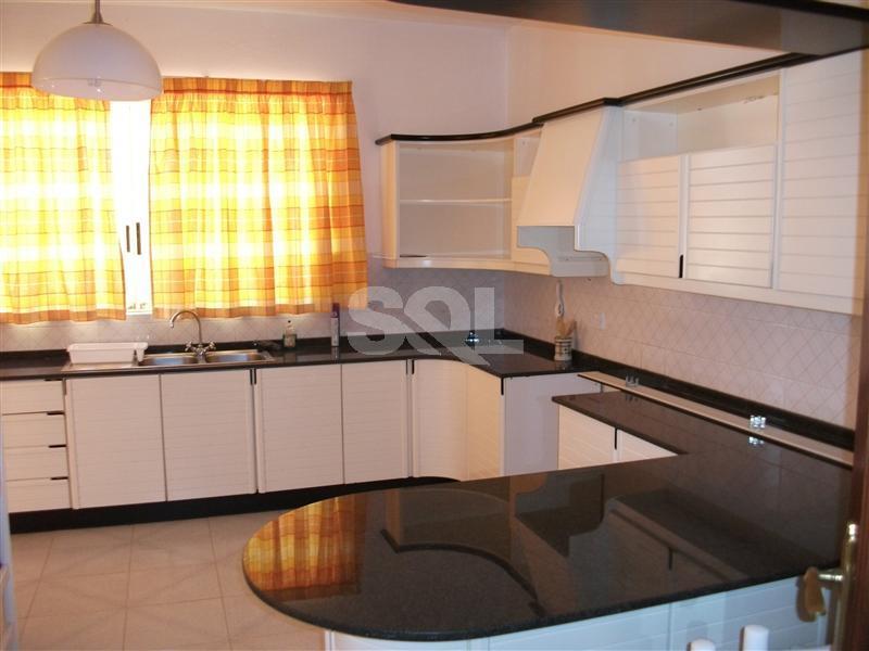 Bungalow in Madliena To Rent