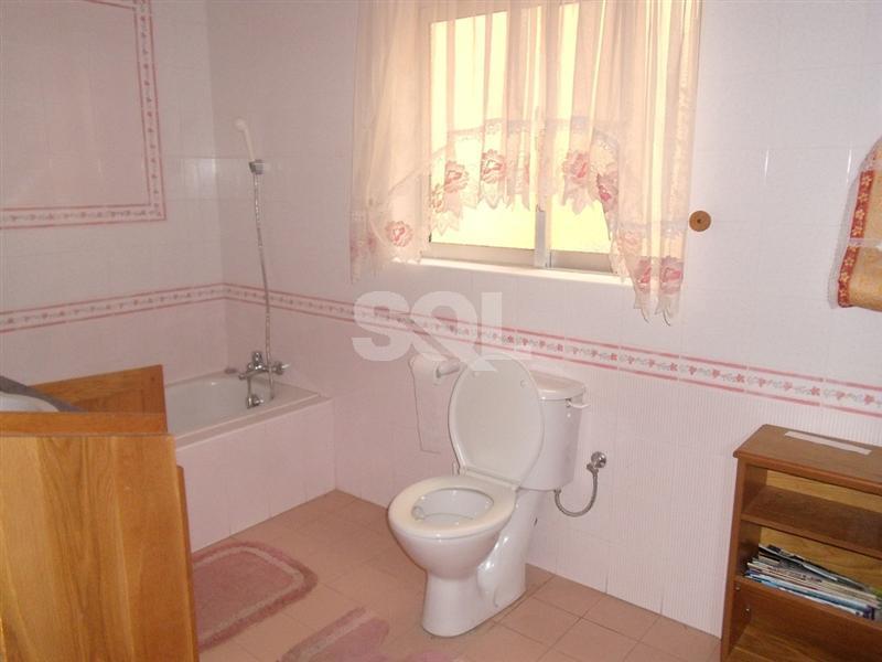 Terraced House in Mgarr To Rent