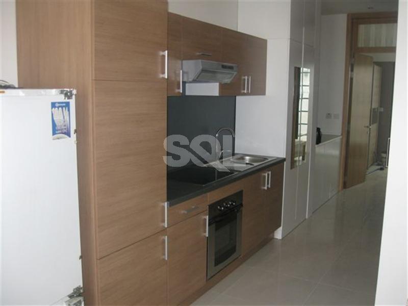 Apartment in Gzira To Rent