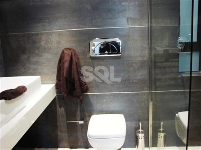 Penthouse in Sliema To Rent