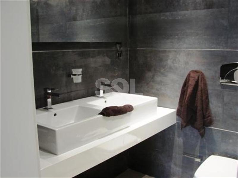 Penthouse in Sliema To Rent