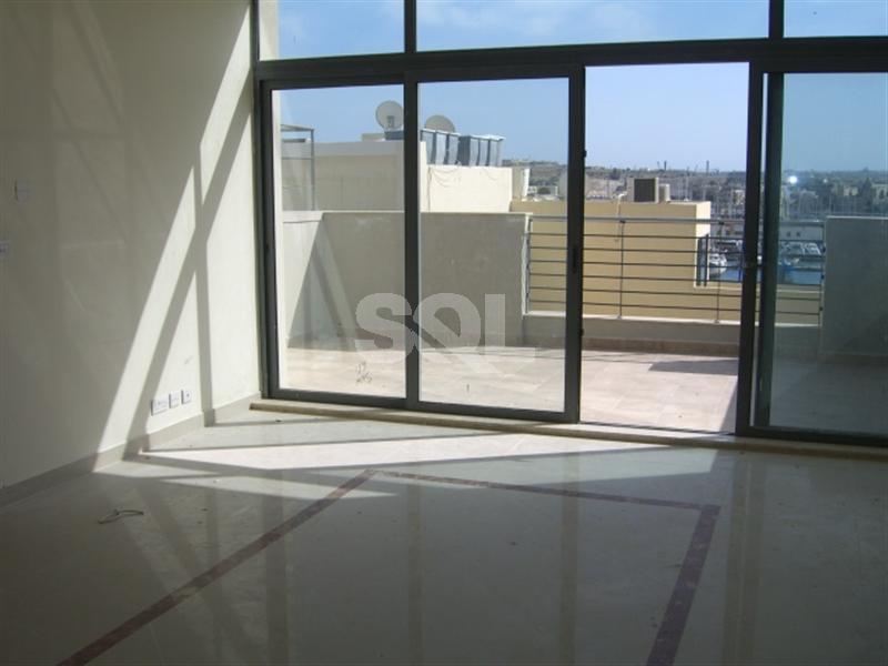 Penthouse in Sliema To Rent
