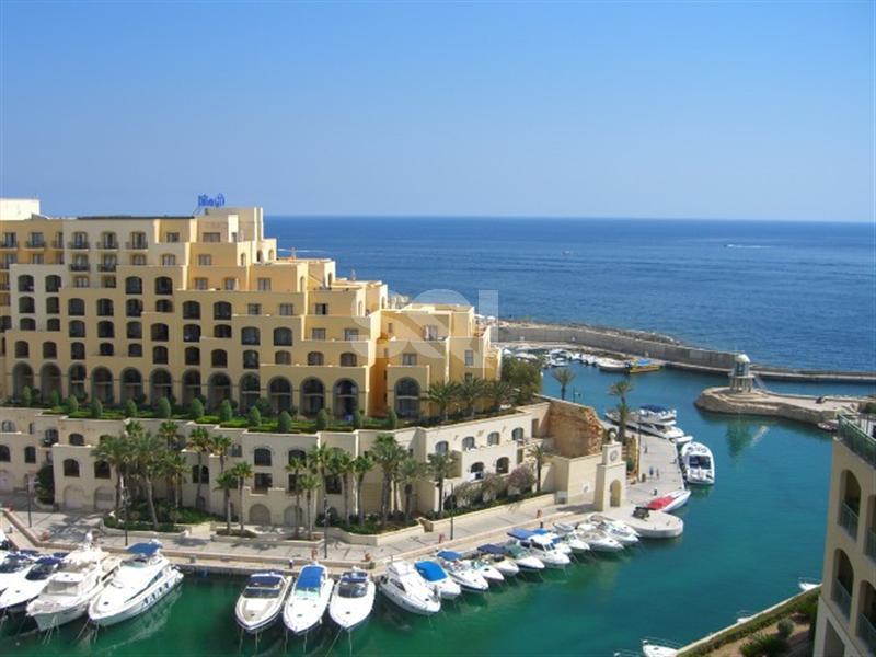 Penthouse in Portomaso For Sale