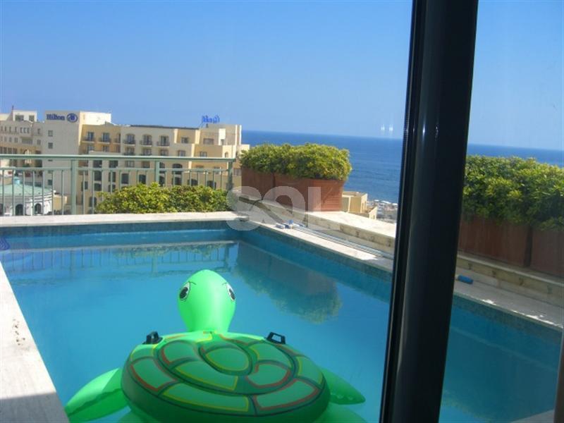 Penthouse in Portomaso For Sale