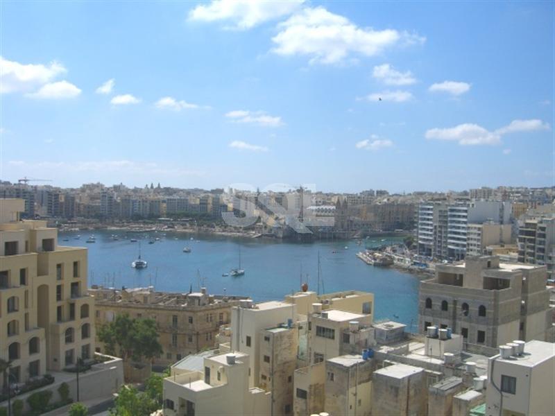 Penthouse in Portomaso For Sale