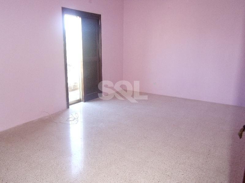 Villa in Attard To Rent