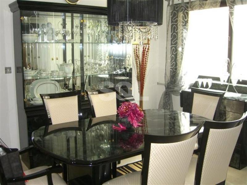 Penthouse in Qawra To Rent