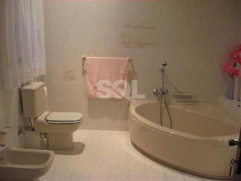 Terraced House in Zebbug To Rent