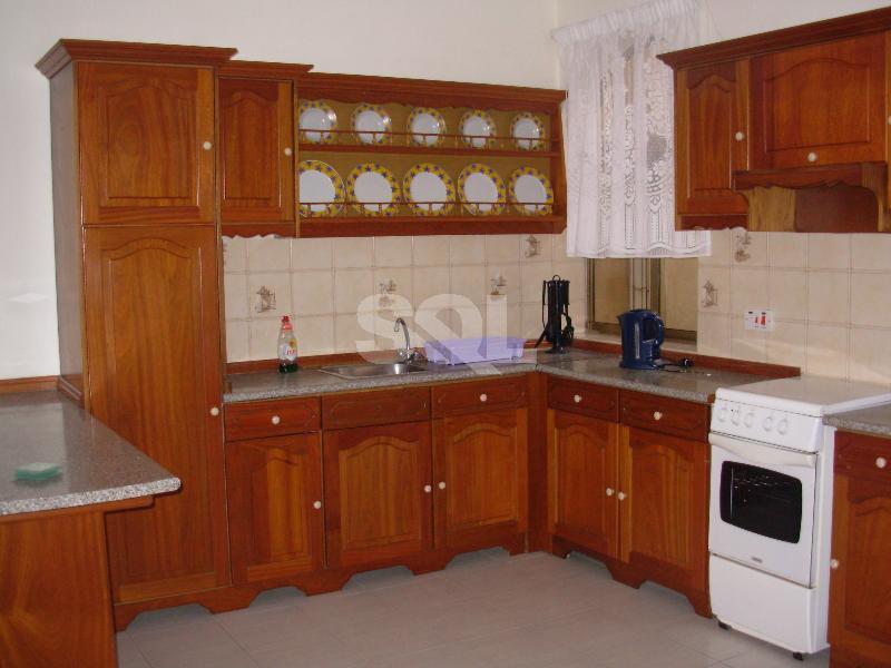 Apartment in Qawra To Rent