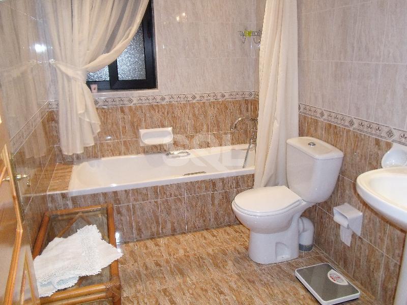 Apartment in Bugibba To Rent