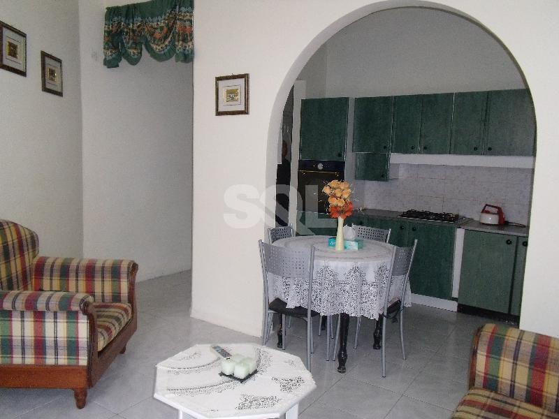 Maisonette in Qawra To Rent