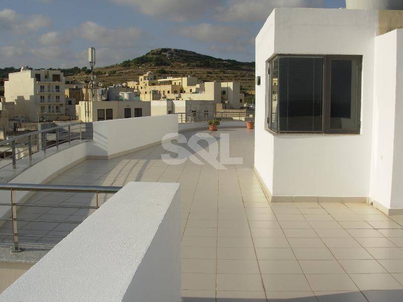 Penthouse in St. Paul's Bay To Rent