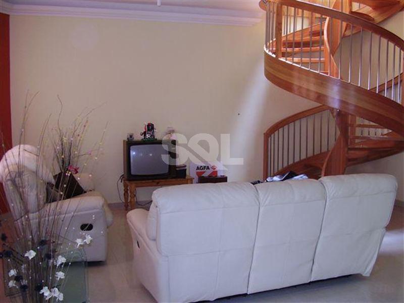Terraced House in Mellieha To Rent