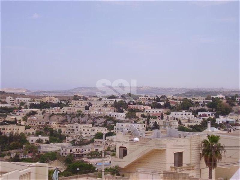 Terraced House in Mellieha To Rent